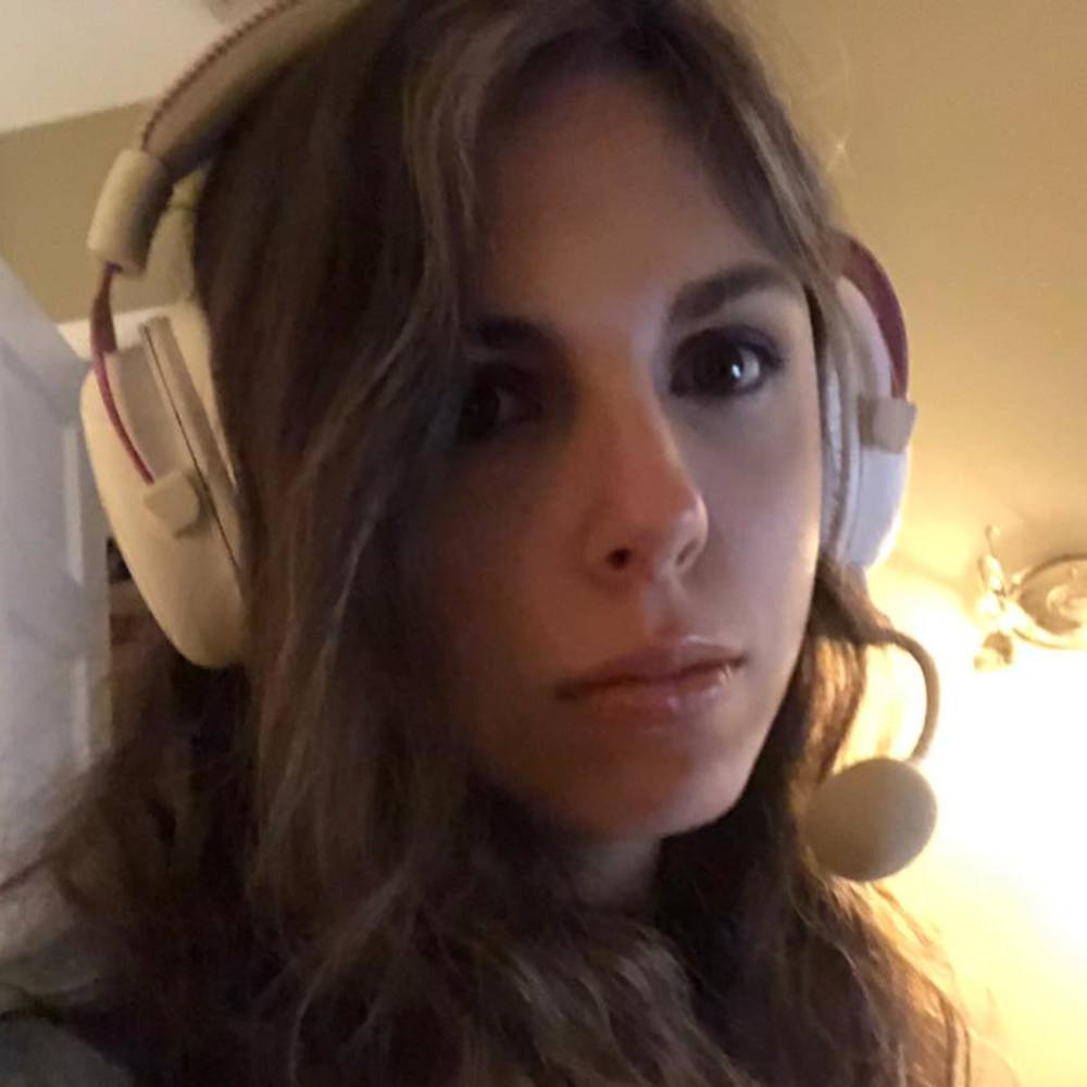 Meet your Posher, Olivia